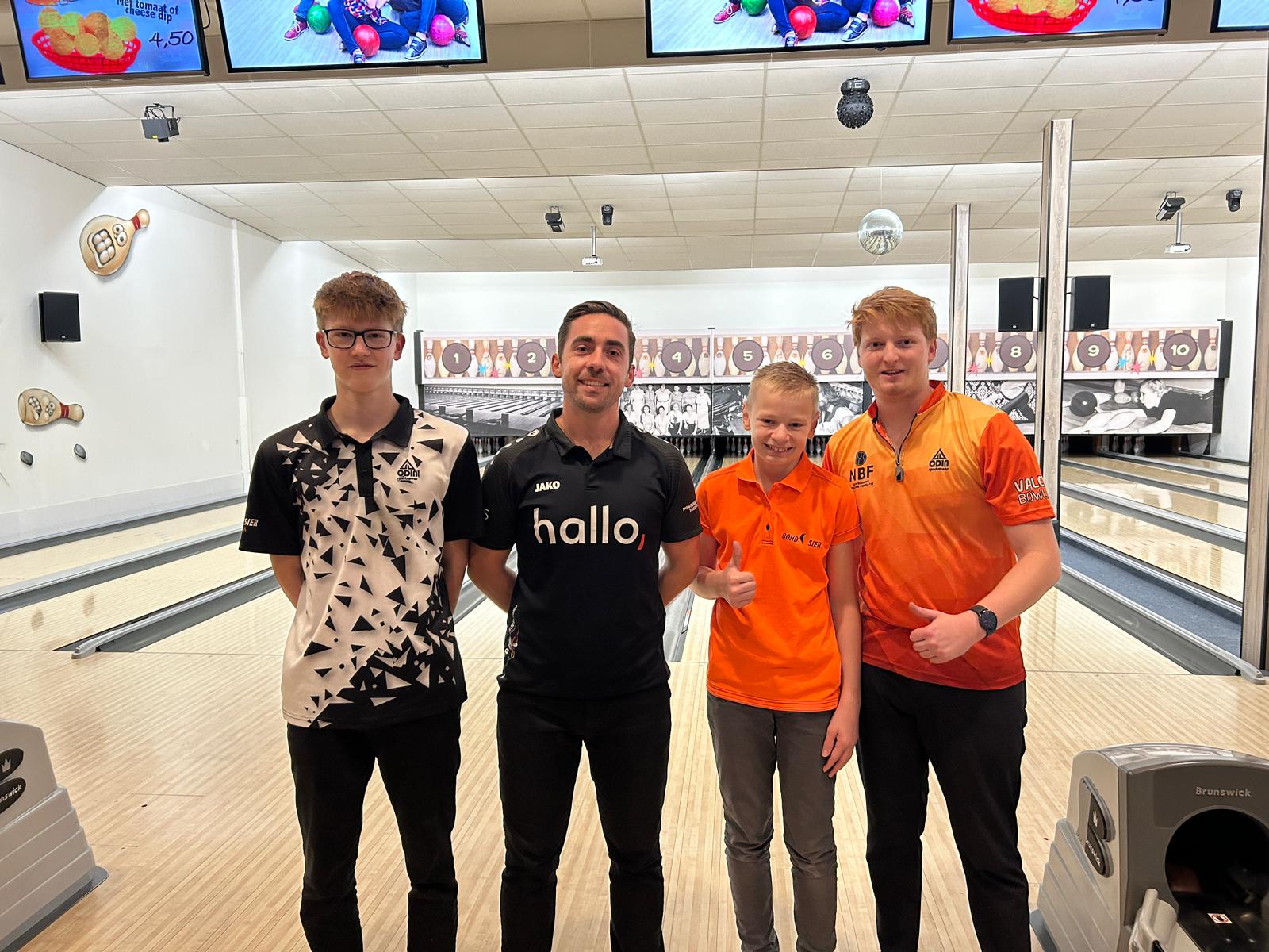 Thomas, Kevin, Stef en Nick trainen in Leiden